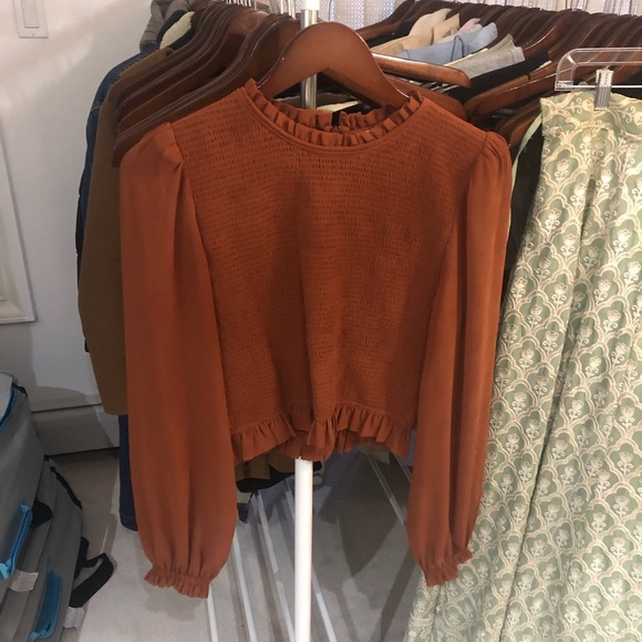 Aritzia Tops - Tempest blouse